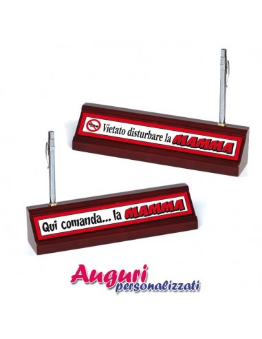 Portanome da scrivania per la mamma.